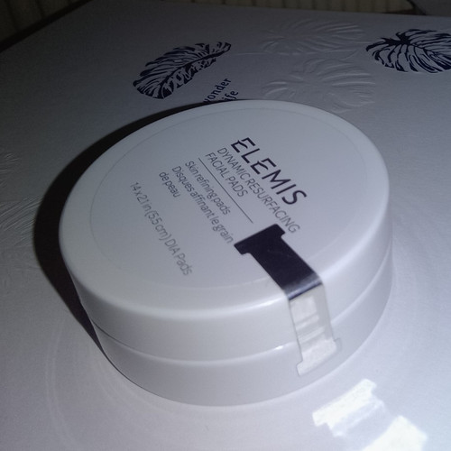 Elemis dynamic resurfacing - elemis,