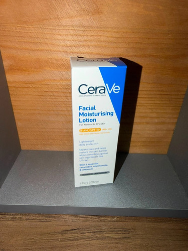 Cerave facial moisturising - cerave, am